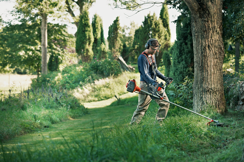 Débroussailleuse thermique HUSQVARNA 122R