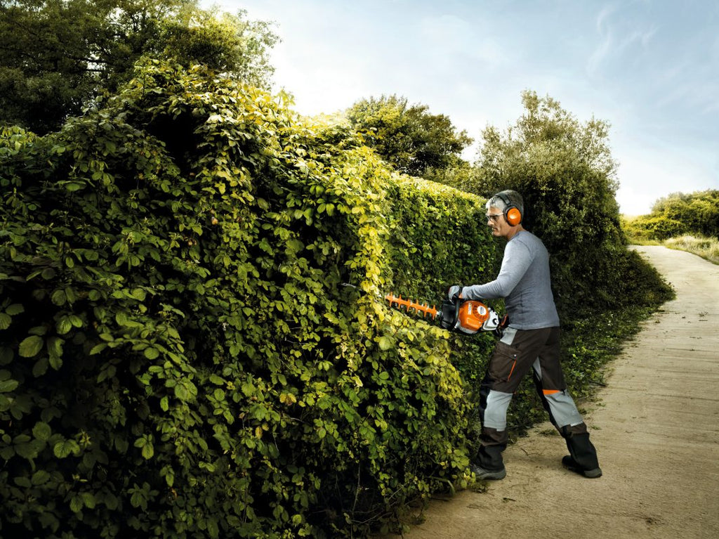 Taille haie thermique STIHL HS 82 T
